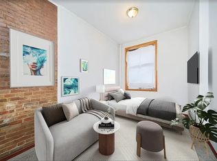 331 W 43rd St APT 1A, New York, NY 10036