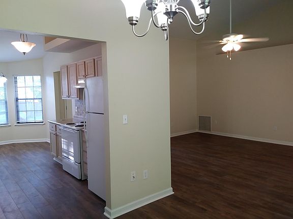 5th image of 1608B Akridge Dr #2