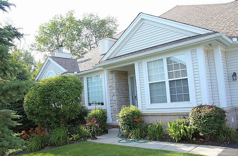 1st image of 5630 Heathland Cir #1