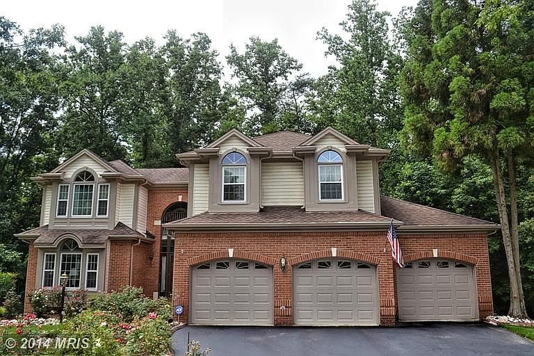 1st image of 8618 Oak Brook Ln