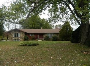 701 Cumberland St E, Cowan, TN 37318