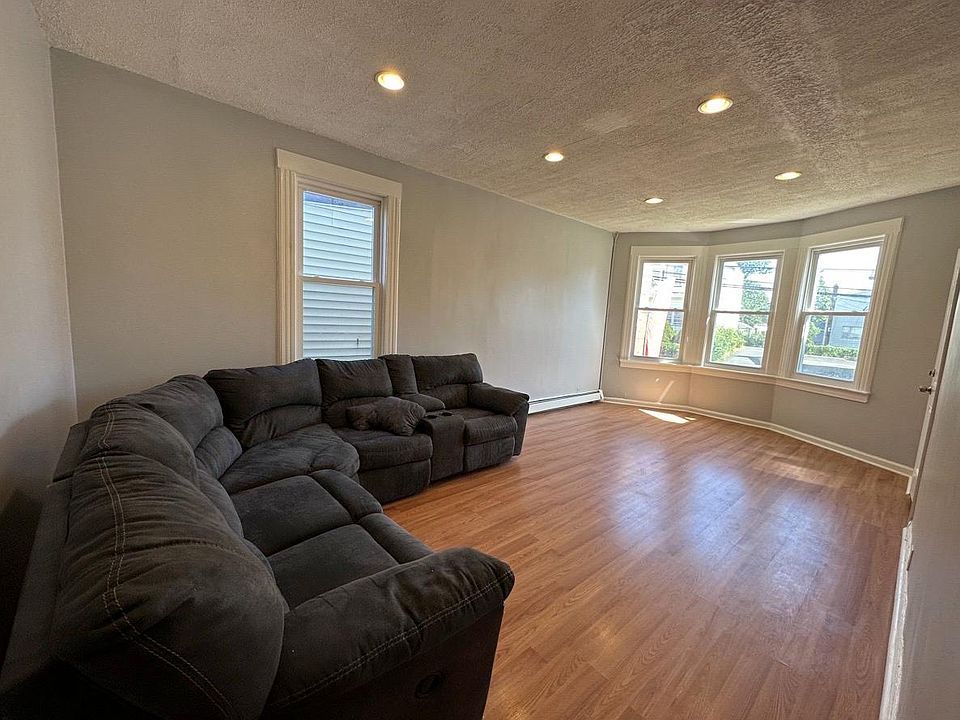 1st image of 61 Harrison Ave Floor 1