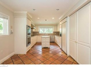 3700 Alhambra Ct, Coral Gables, FL 33134