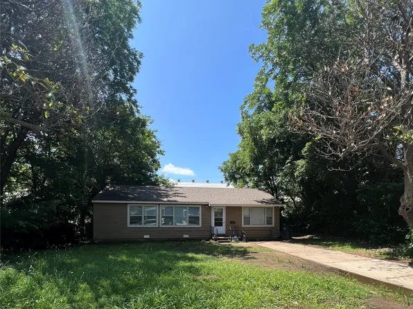 3710 E Pine Pl, Tulsa, OK 74115