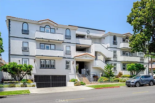 465 E Magnolia Blvd #104 Photo 1