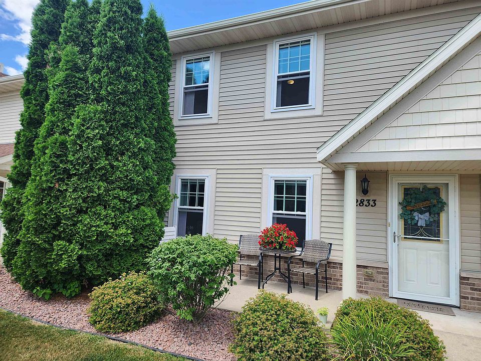 1st image of 2833 Holiday Dr #3