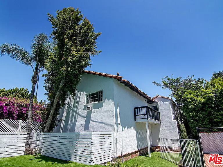 508 N Canon Dr — Photo 29