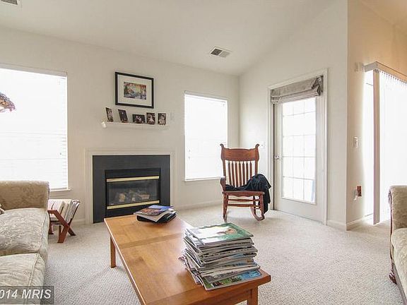 4th image of 11635 Cavalier Landing Ct Unit 405