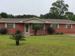 6370 Beauclair Dr, Pensacola, FL 32504