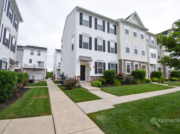 32 Jessop Ln