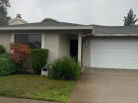 2nd image of 712 Chenin Blanc Dr