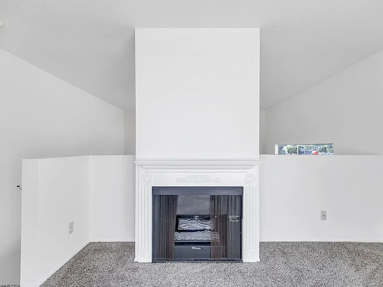 14455 Dickens St — Photo 5