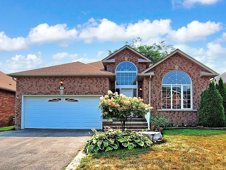 1st image of 320 Waterbury Cres