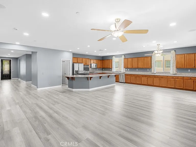 1420 Yarrow Ln — Photo 14
