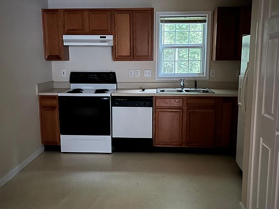 2nd image of 111 Sunset Dr APT 102