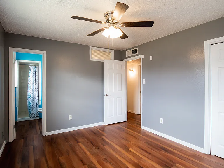 1633 Stull Dr — Photo 5