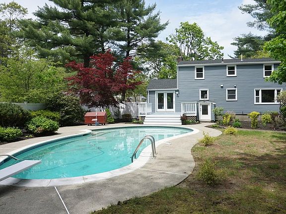 3rd image of 269 Shawsheen St
