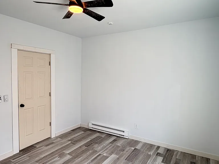 124 Baker St #B — Photo 9