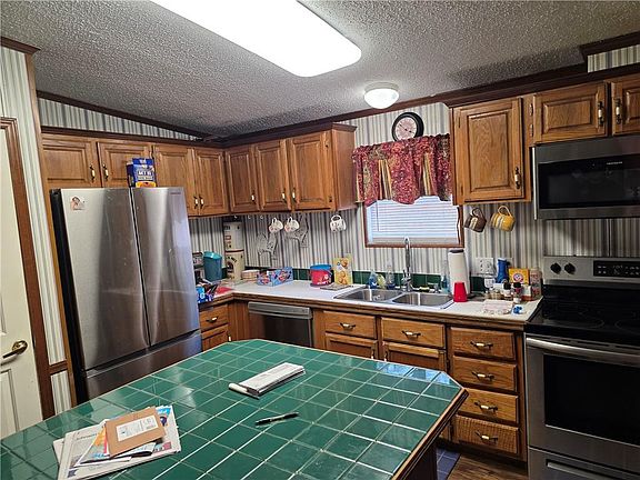 3rd image of 55 Deer Trail Dr