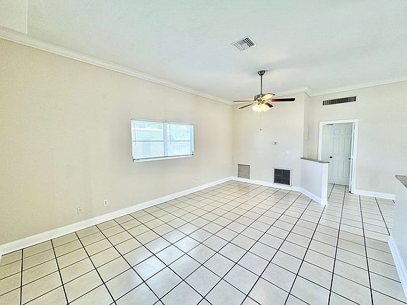5th image of 561 Southwest Blvd #102