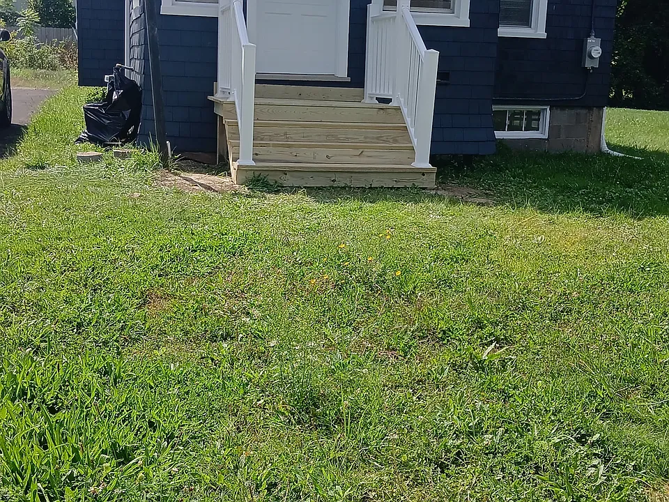 18 Lincoln Ave
