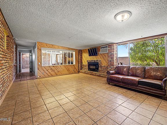 3rd image of 6526 E HOLLY Drive