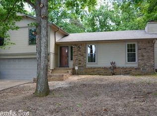 12121 Pleasant Tree Dr, Little Rock, AR 72211