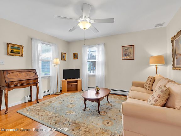 5th image of 114 Wilson Avenue