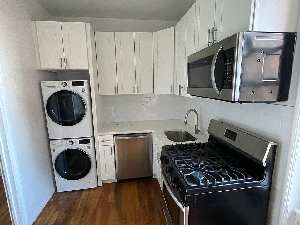 1st image of 3200 Fairfield Ave Unit 5M