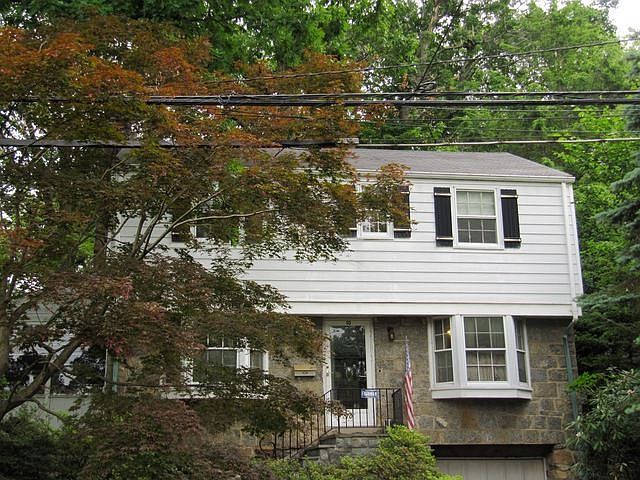 1st image of 10 Gramercy Ave