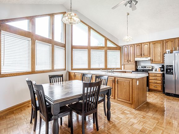 5th image of 10531 E County Road 600 N