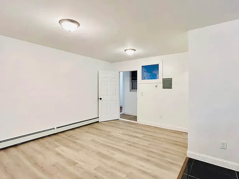 6006 Polk St #B — Photo 3