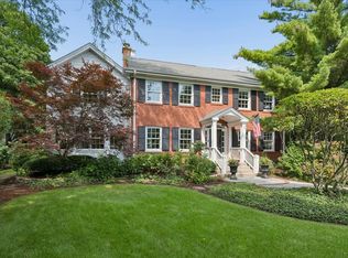 579 Hill Ter, Winnetka, IL 60093