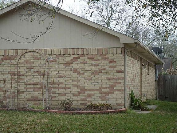 3rd image of 3109 Mariner Dr