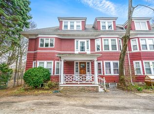 3 Regent Cir, Jamaica Plain, MA 02130