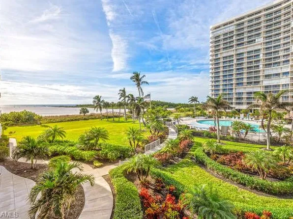 260 Seaview CT #1-208, MARCO ISLAND, FL 34145