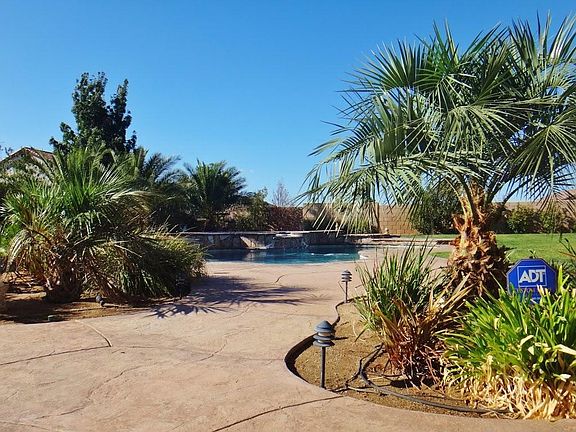 Pool2