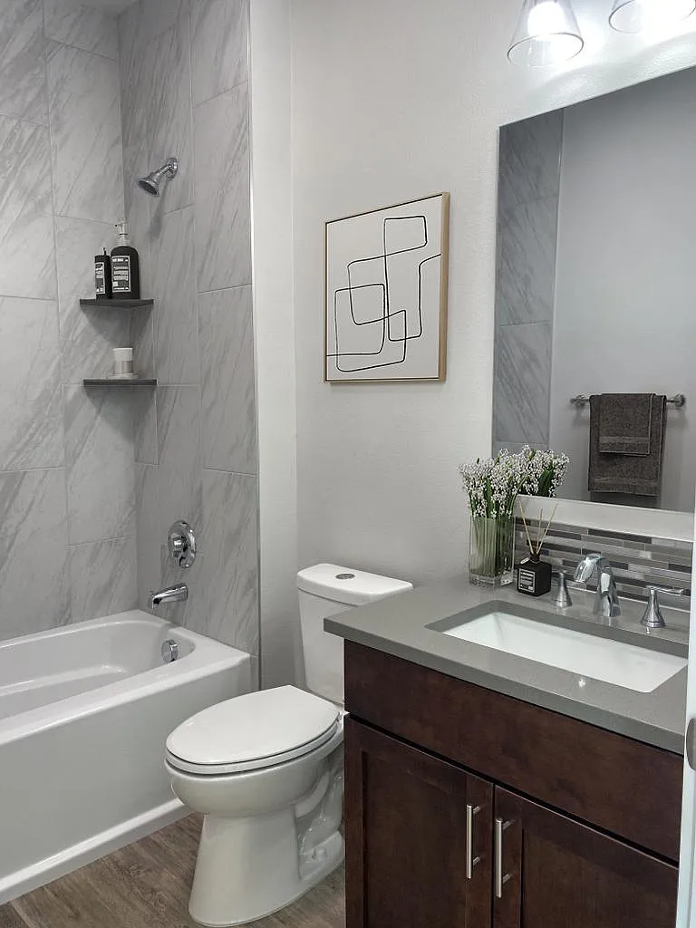 Heron's Edge Apartments — Photo 4