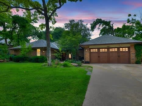 1st image of 1002 Sunny Brook Dr