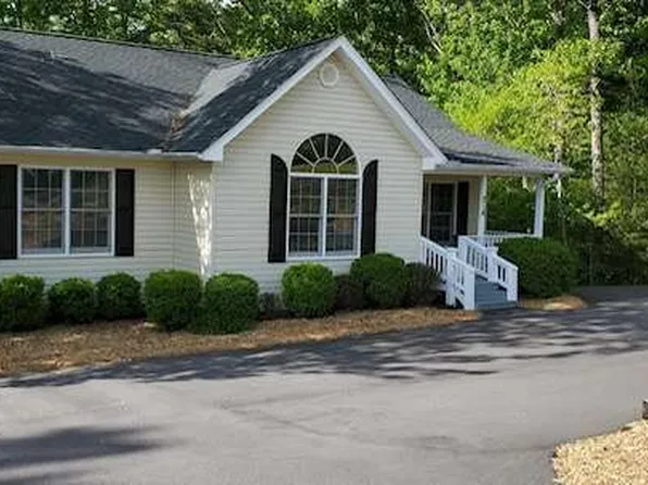 216 Cedar Springs Ln, Dahlonega, GA 30533