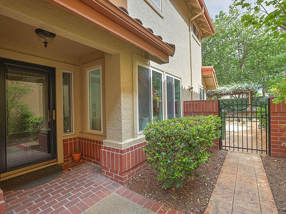 5th image of 112 Eagle Creek Ct