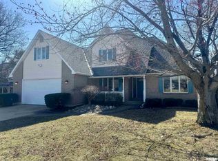 5322 Glencrie Dr, Quincy, IL 62305