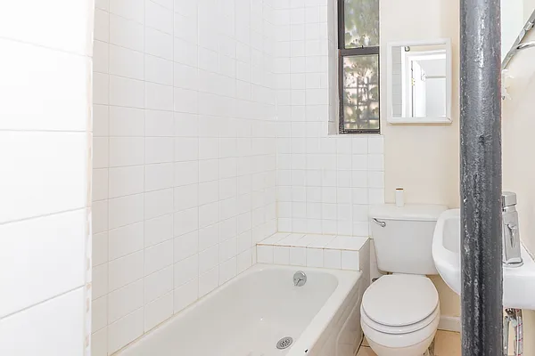 Rented by MySpaceNYC | media 14