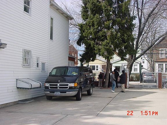 3rd image of 7820 90th Ave