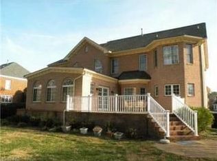 38 Beverly Hills Dr, Newport News, VA 23606
