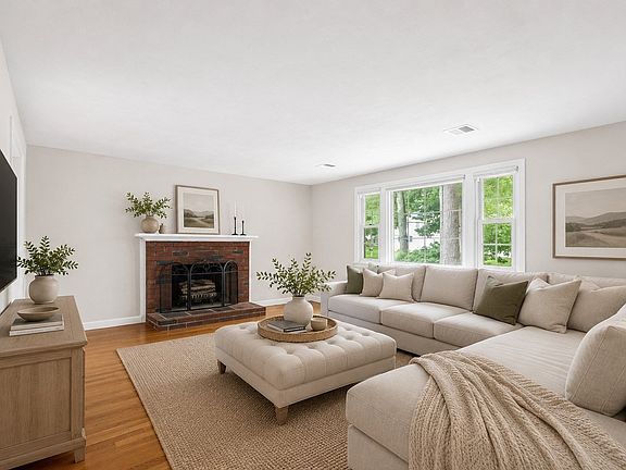 2nd image of 141 Longhill Rd