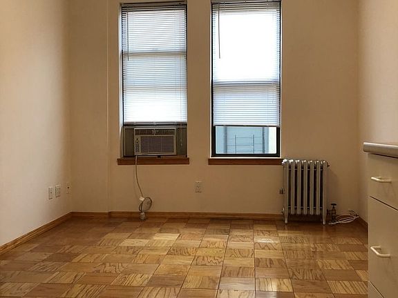 2nd image of 2326 29th Ave