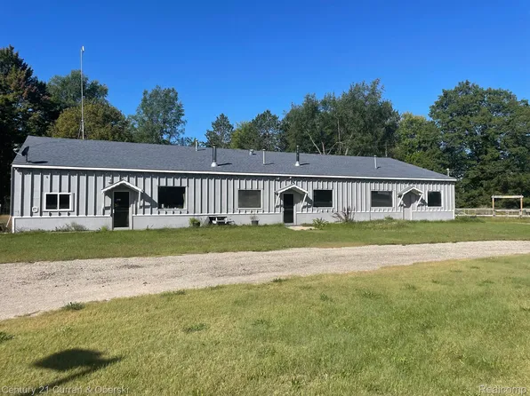 10021 Cadillac Dr, Lake, MI 48632