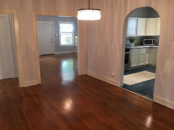 3rd image of 123 E Norwood Ct #1