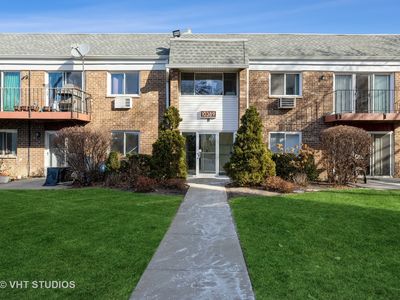 10389 Dearlove Rd APT 1C, Glenview, IL, 60025